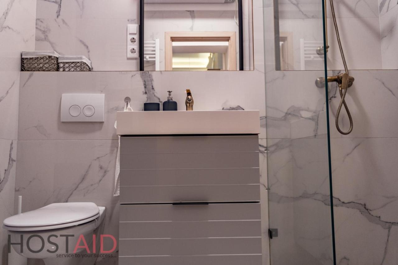 M10 Apartment - Hostaid Budapest Exterior foto