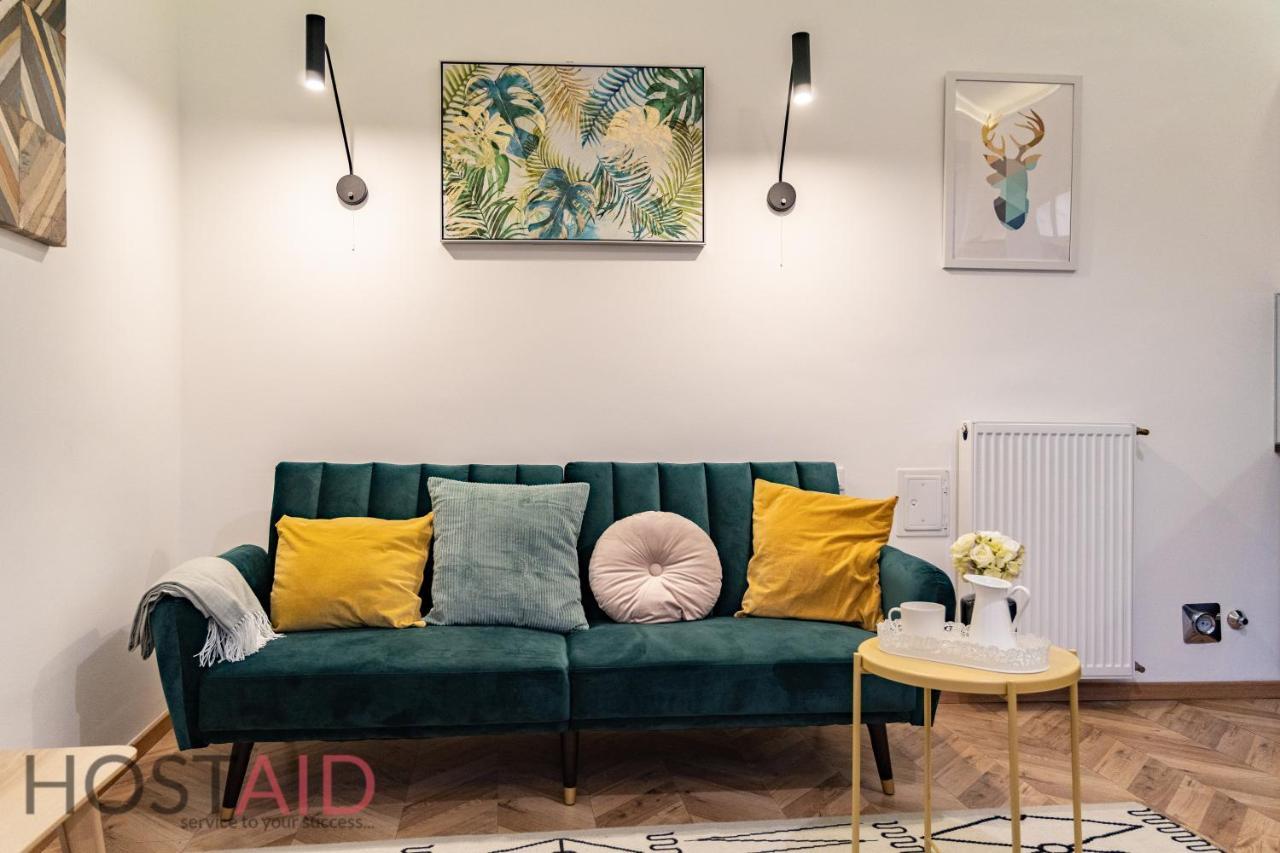 M10 Apartment - Hostaid Budapest Exterior foto